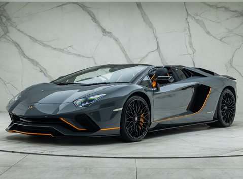 Lamborghini Aventador S LP 740-4 ROADSTER 1