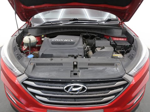 Hyundai TUCSON 2.0 CRDi SE Nav Auto 4WD Euro 6 5dr 28