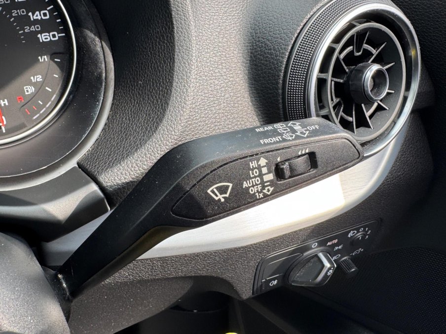 2018 Audi Q2 — image 33