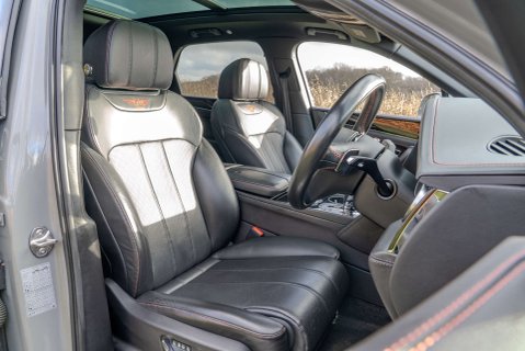 Bentley Bentayga 4.0 V8 7 Seats 11