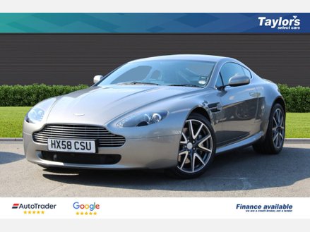 Aston Martin Vantage V8