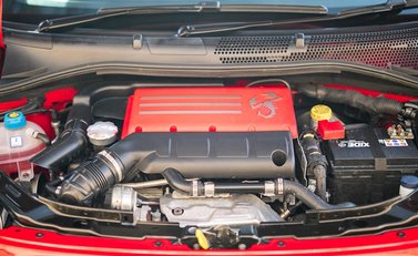 Abarth 695 Tributo Ferrari 34