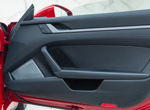 Porsche 911 Carrera CABRIOLET (992) 25