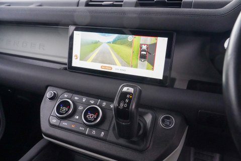 Land Rover Defender 3.0D S Urban WideTrack 13