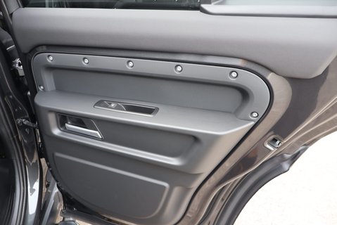 Land Rover Defender 110 2026 HARD TOP X-DYNAMIC HSE styled by SEEKER  with SVR SEAT CONVERSION 35