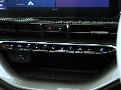 Fiat 500 87kW La Prima 42kWh 3dr Auto 26