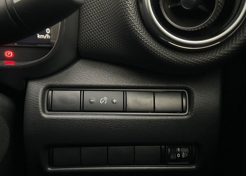 Nissan Juke N-CONNECTA 24