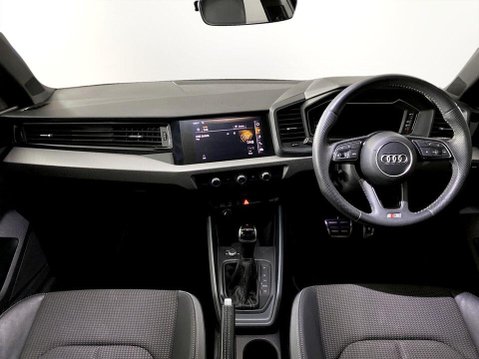 Audi A1 1.5 TFSI 35 S line Sportback 5dr Petrol S Tronic Euro 6 (s/s) (150 ps) Cru 19