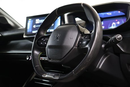 Peugeot e-208 GT PREMIUM 13