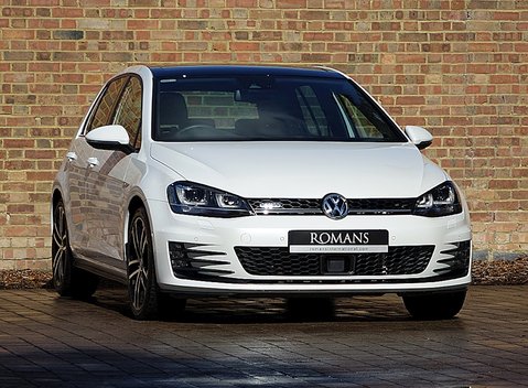 Volkswagen Golf GTD 2.0 TDi 1