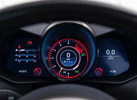 Aston Martin DBS Superleggera 16