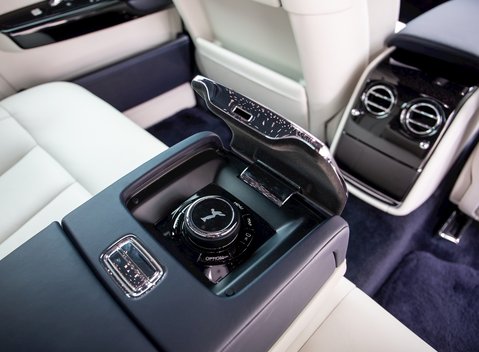 Rolls-Royce Phantom 15