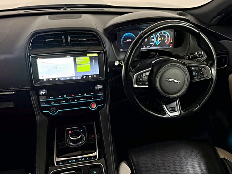 Jaguar F-Pace S 3.0 V6 D300 AWD AUTOMATIC 14
