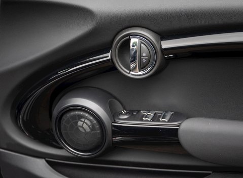 Mini JCW Convertible 25