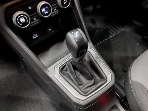 Dacia Jogger 1.6 Hybrid EXTREME MPV 5dr Petrol Hybrid Auto Euro 6 (s/s) (140 ps) Cruise 17