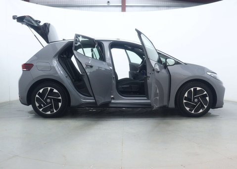 Volkswagen ID.3 Pro 58kWh Hatchback 5dr Electric Auto (204 ps) 65