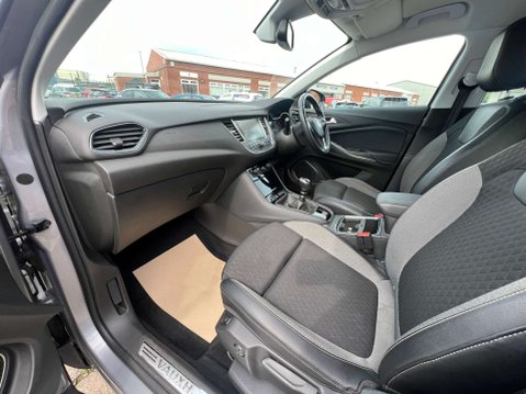 Vauxhall Grandland X 1.5 Grandland X Sport Nav TD S/S 5dr - *NATIONAL DELIVERY* 33