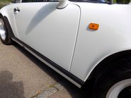 Porsche 911 CARRERA 3.2 TARGA 19