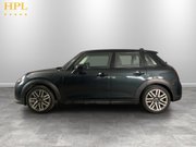 Mini Hatch 1.5C Classic Hatchback 5dr Petrol Steptronic Euro 6 (s/s) (156 ps) Parking 4
