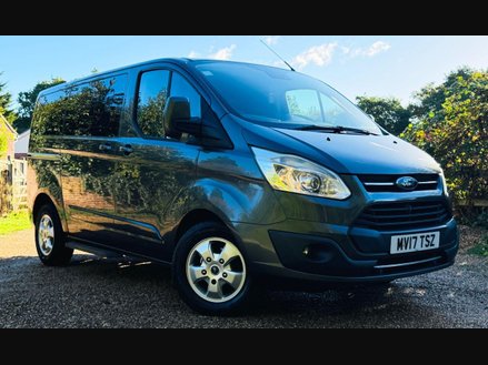 Ford Tourneo Custom 2.0 310 EcoBlue Titanium Minibus Double Cab 5dr Diesel Manual L1 Euro 6 (s/