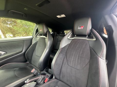 Toyota Yaris 1.6T GR Circuit AWD Euro 6 3dr 3