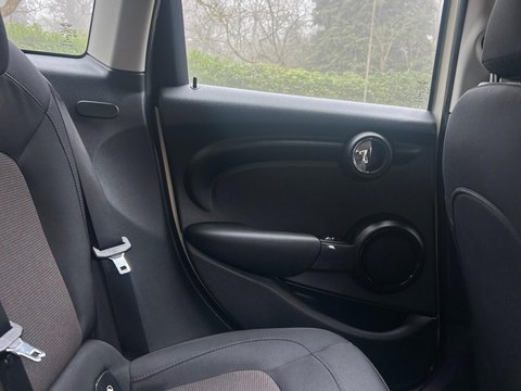 Mini Hatch 1.5 Cooper Euro 6 (s/s) 5dr 25