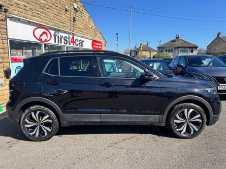 Volkswagen T-Cross SE TSI 6