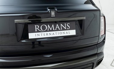 Rolls-Royce Cullinan Black Badge 26