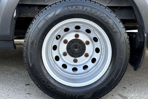 Ford Transit 460 L4 H3 17 Str Minibus with Air Con - Direct from MOD 30