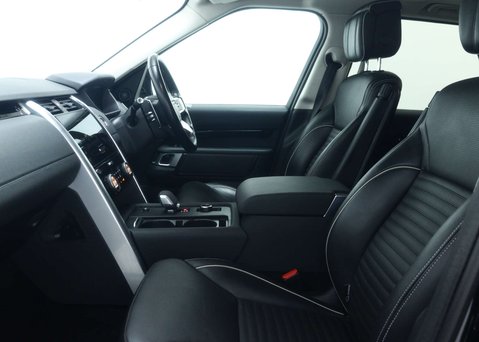 Land Rover Discovery 3.0 Discovery HSE D MHEV Auto 4WD 55
