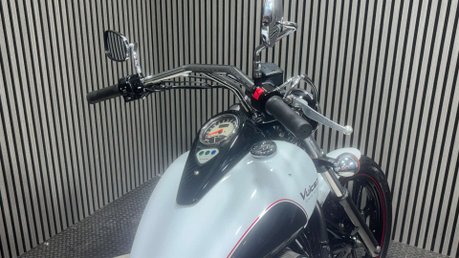 Kawasaki Vulcan 900 2017 ONLY 11K SERVICED LIGHTWEIGHT CRUISER BIKE 900CC 18