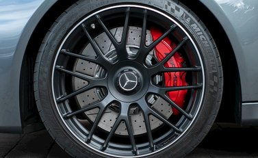 Mercedes-Benz C Class C63 S Coupe 10