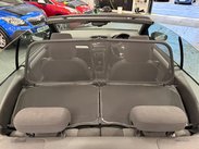 Volkswagen Golf 1.6 TDI BlueMotion Tech SE Cabriolet Euro 5 (s/s) 2dr 29