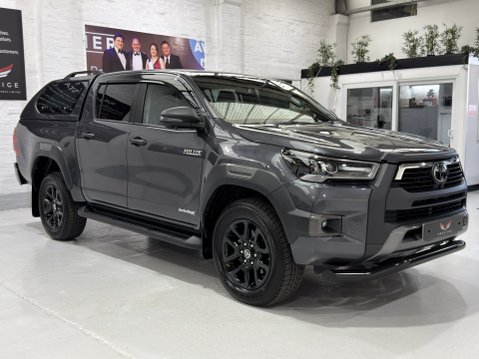 Toyota Hilux INVINCIBLE X 4WD 48V MHEV AUTO 5
