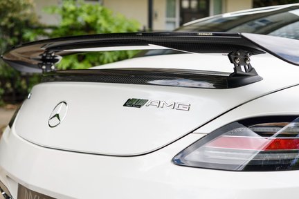 Mercedes-Benz SLS Black Series 18