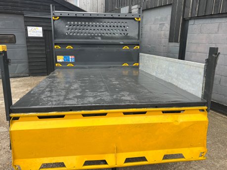 Peugeot Boxer BLUEHDI TIPPER CREW 335 L3 17