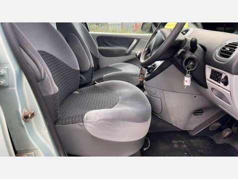 Citroen Xsara Picasso 1.8i 16V Desire MPV 5dr Petrol Manual (184 g/km, 117 bhp) 16