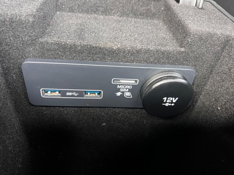 Jaguar XE 2.0i GPF R-Sport Auto Euro 6 (s/s) 4dr 38