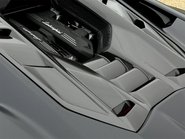 Lamborghini Revuelto V12 34