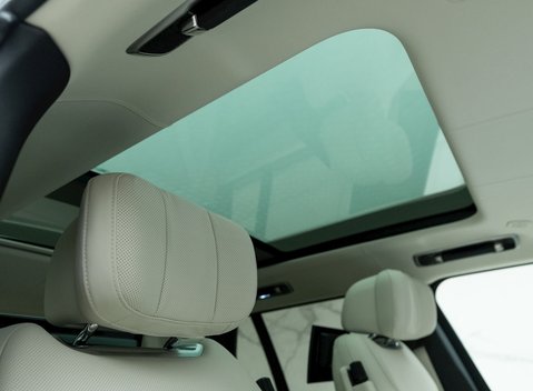 Land Rover Range Rover D350 First Edition 11