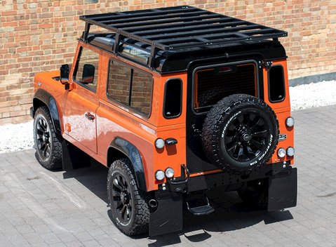 Land Rover Defender 90 Adventure Edition 9