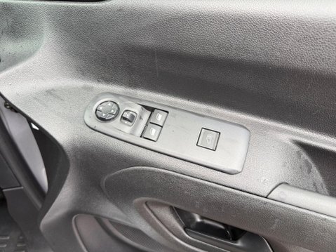 Peugeot Partner BLUEHDI PROFESSIONAL PREMIUM L1 30