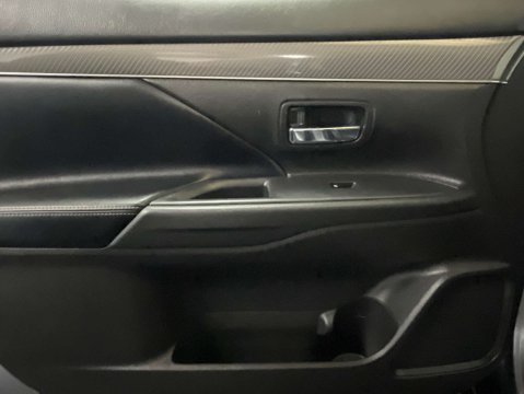 Mitsubishi Outlander 2.0 Outlander Exceed CVT 4WD 5dr 48