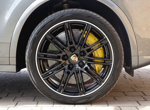 Porsche Cayenne S Diesel 21