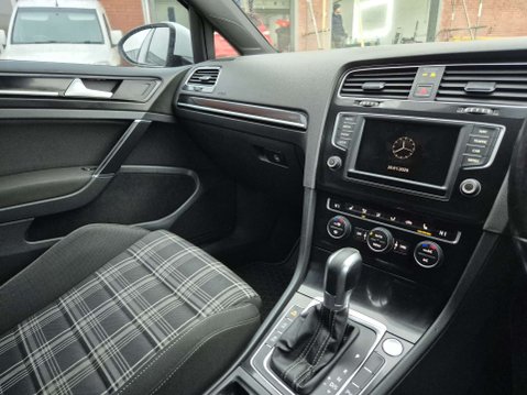 Volkswagen Golf 2.0 Golf GTD Semi-Automatic 5dr - NATIONAL DELIVERY* 26