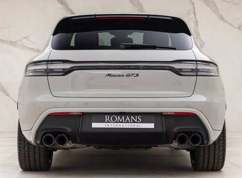 Porsche Macan GTS 5