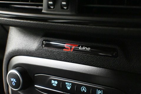 Ford Focus 1.0 Focus ST-Line X mHEV Auto 5dr 59