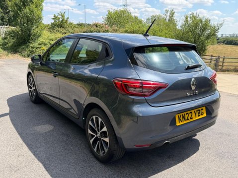 Renault Clio 1.0 TCe Iconic Edition Euro 6 (s/s) 5dr 6