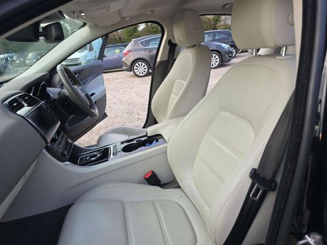 Jaguar XE 2.0d Prestige Auto Euro 6 (s/s) 4dr 53