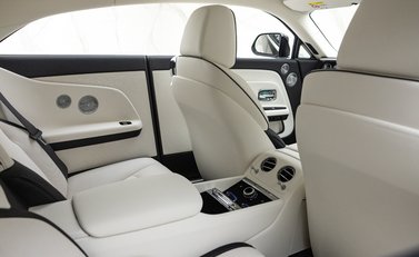 Rolls-Royce Spectre 19